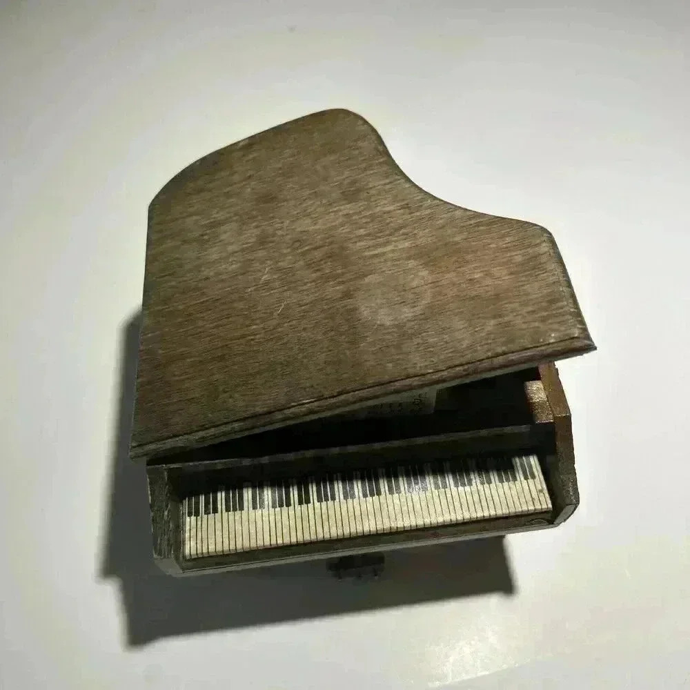 Vintage Wooden Grand Piano Music Box - Picture 4 of 12